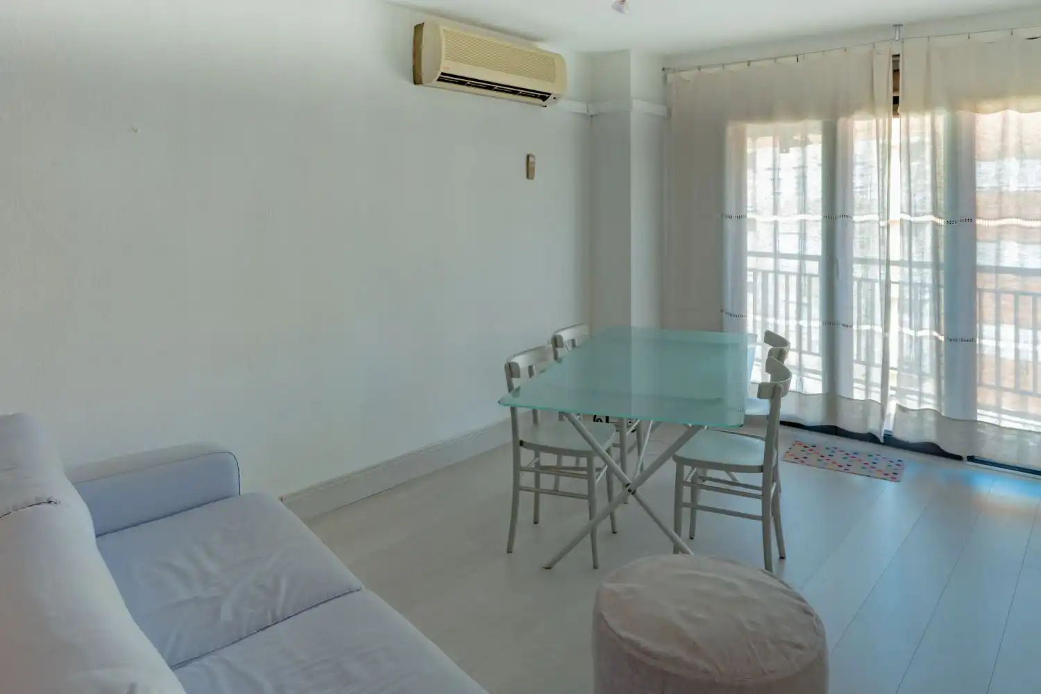 Living room of Flat for sale in Nervión