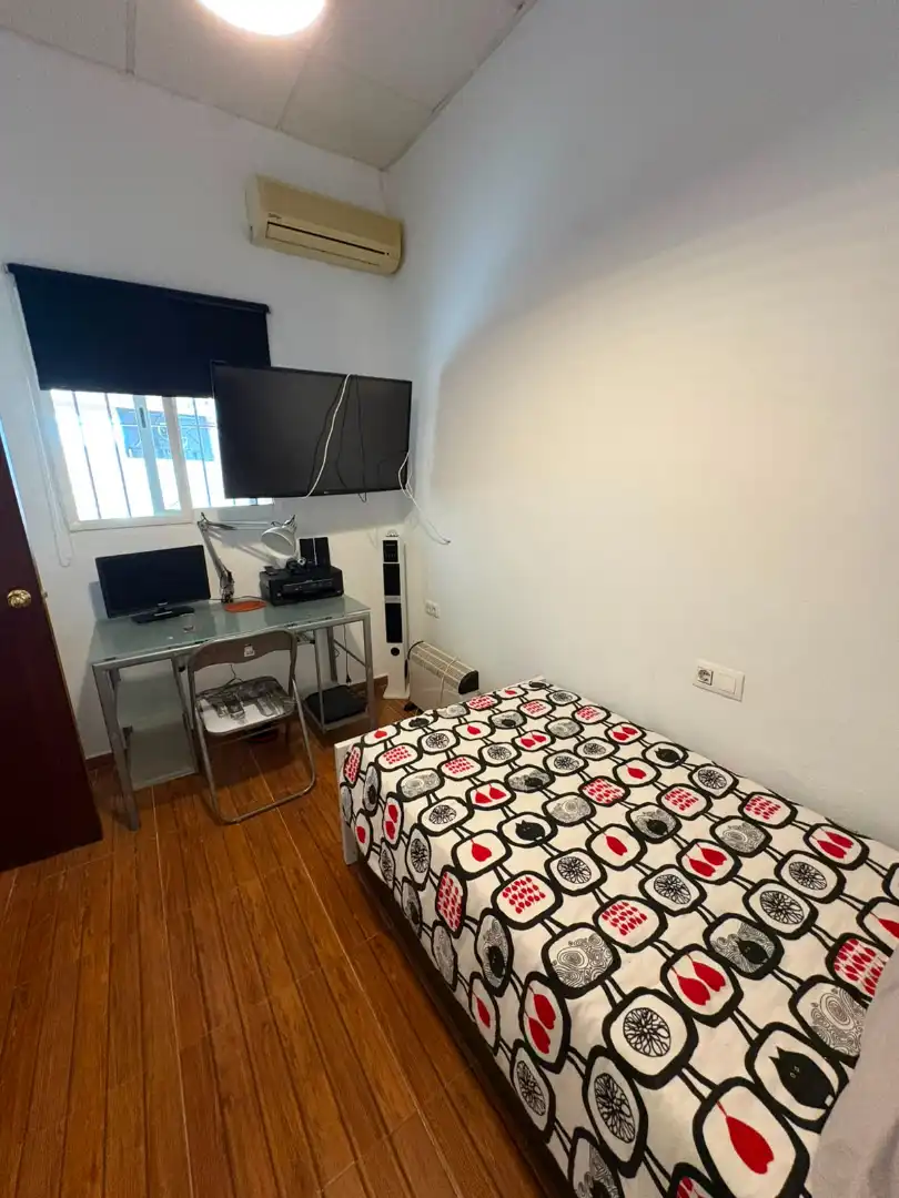 Dormitori de Casa o xalet en venda en Sanlúcar de Barrameda amb Jardí privat, Piscina i Moblat