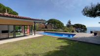 Piscina de Casa o xalet en venda en Sant Feliu de Guíxols amb Aire condicionat, Jardí privat i Terrassa