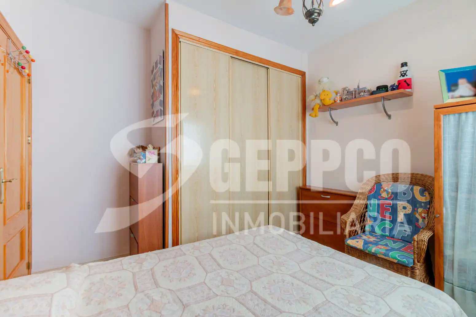 Dormitori de Casa o xalet en venda en Santa Cruz del Retamar amb Aire condicionat, Calefacció i Terrassa