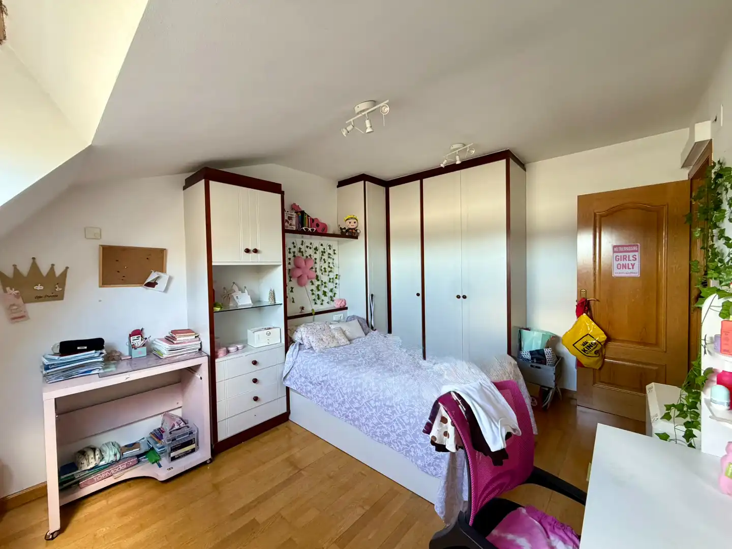 Habitación de Piso en venta en Ponferrada con Calefacción, Trastero y Amueblado