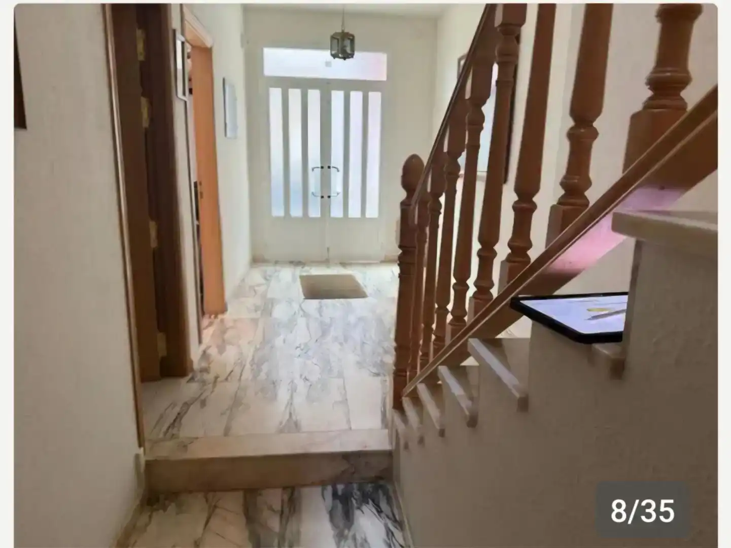Casa adosada en venta en León Capital  con Balcón