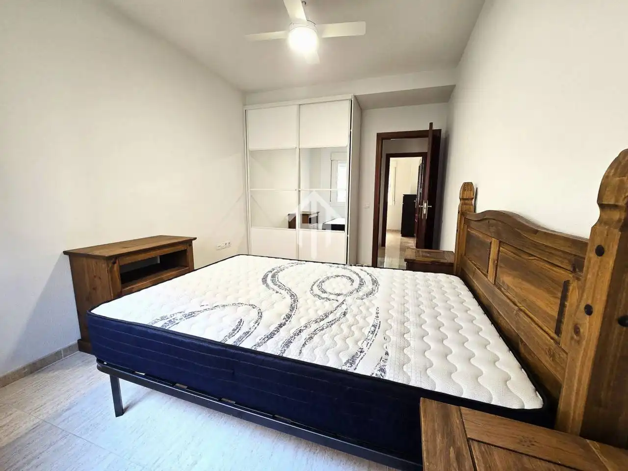 Habitación de Piso de alquiler en Loja con Aire acondicionado, Amueblado y Balcón