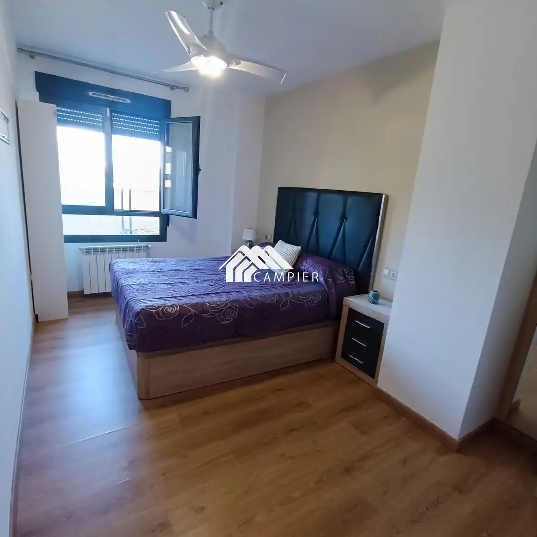 Habitación de Piso en venta en Albacete con Calefacción, Terraza y Trastero