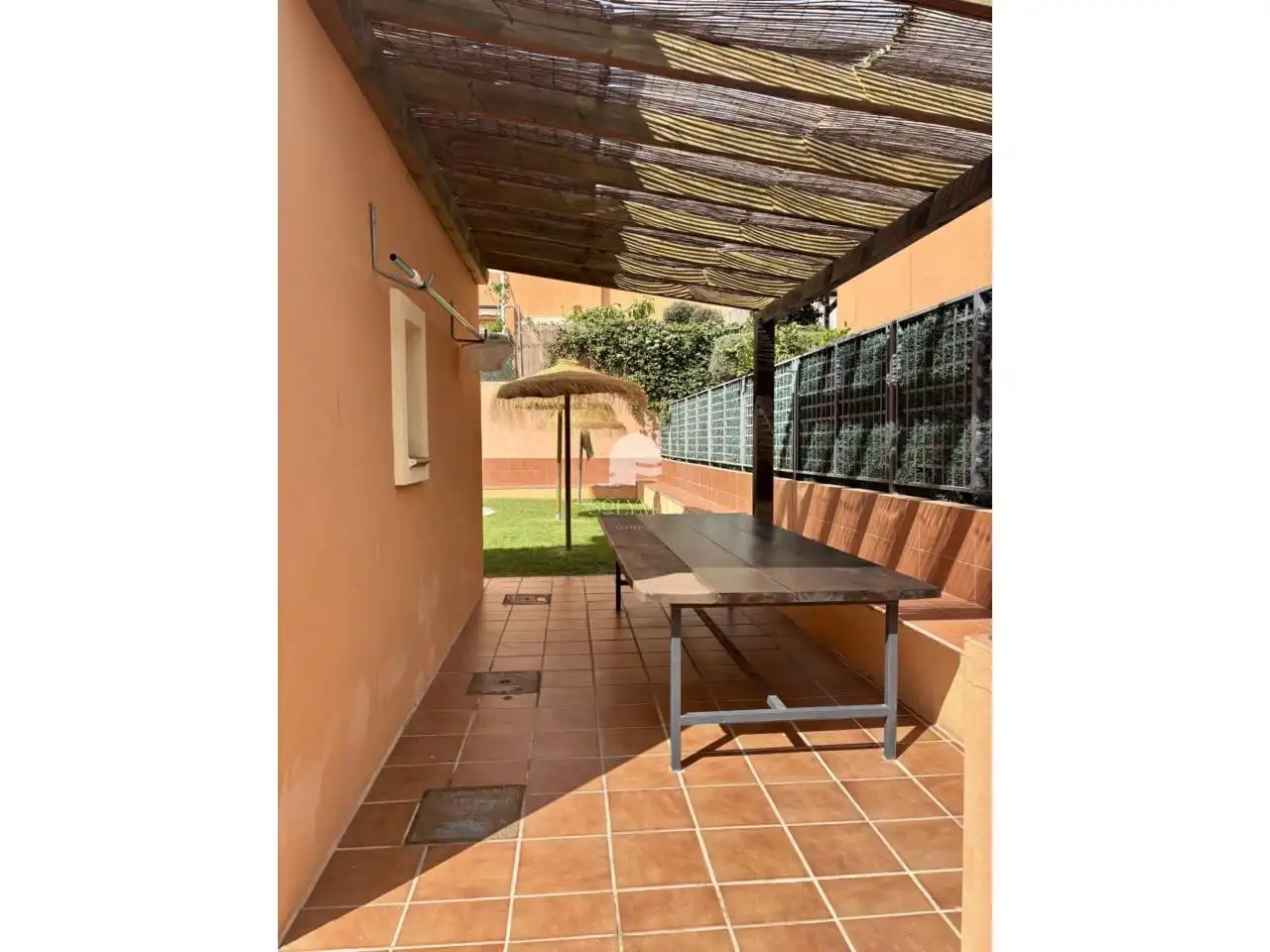 Terrasse von Einfamilien-Reihenhaus zur Miete in Vélez-Málaga mit Klimaanlage, Terrasse und Möbliert