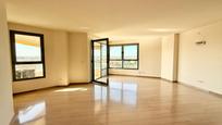 Living room of Flat for sale in  Valencia Capital  with Air Conditioner, Heating and Private garden