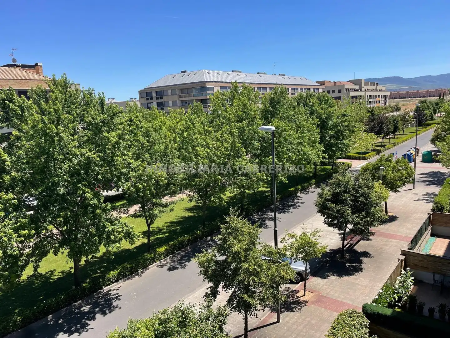 Vista exterior de Apartament de lloguer en  Logroño amb Calefacció, Parquet i Terrassa
