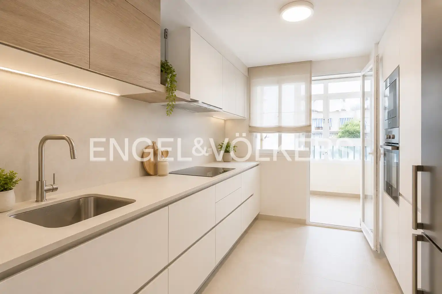Cocina de Piso en venta en Benicasim / Benicàssim con Calefacción, Jardín privado y Terraza