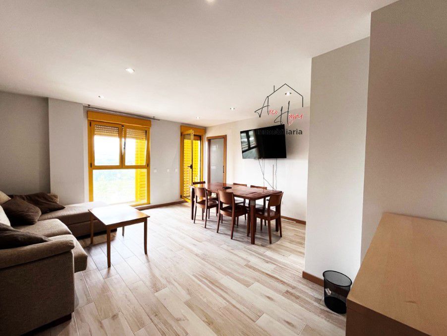 Living room of Flat to rent in Salamanca Capital  with Air Conditioner, Heating and Storage room