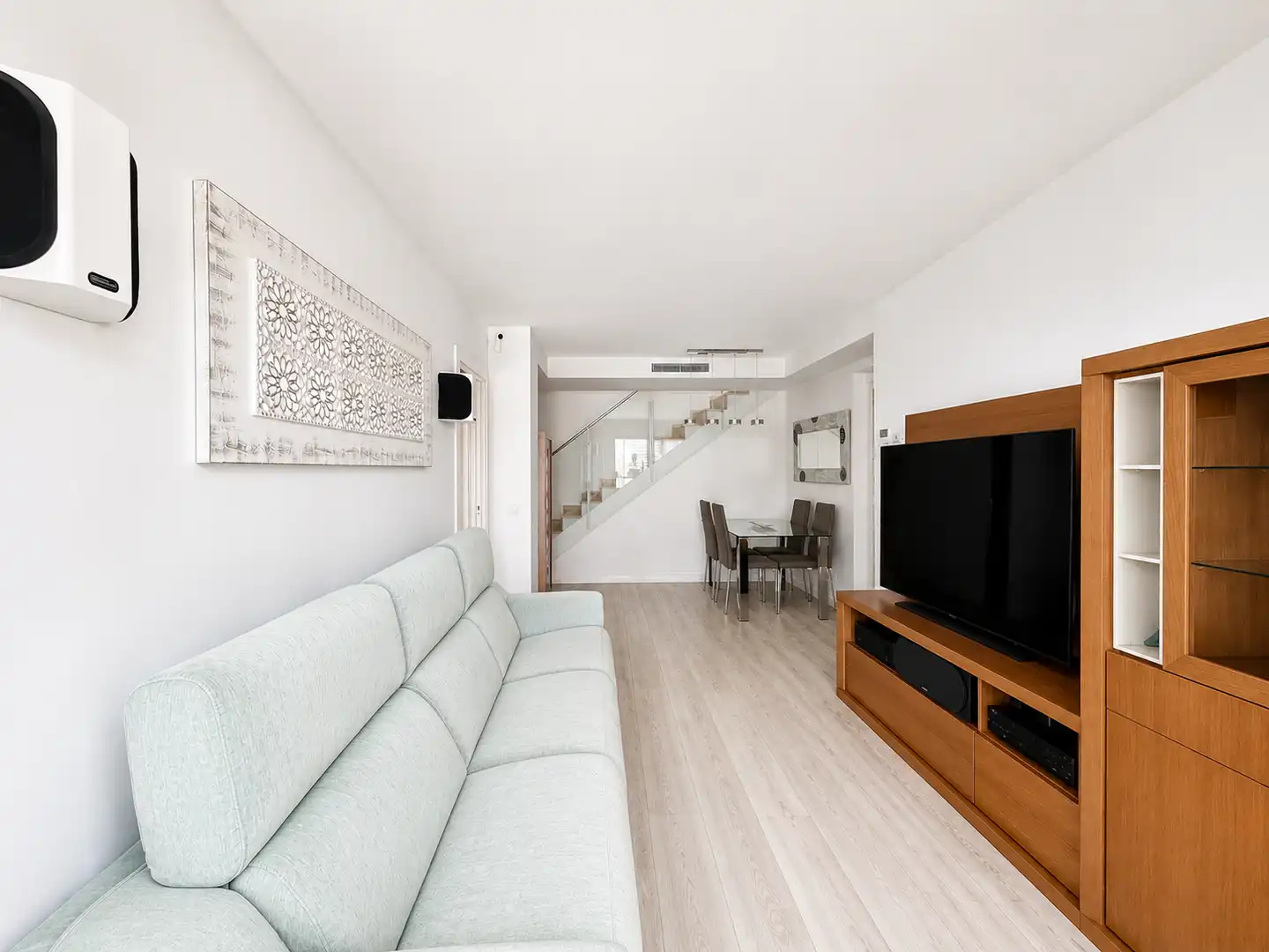 Sala de estar de Dúplex en venta en Cornellà de Llobregat con Terraza, Trastero y Balcón
