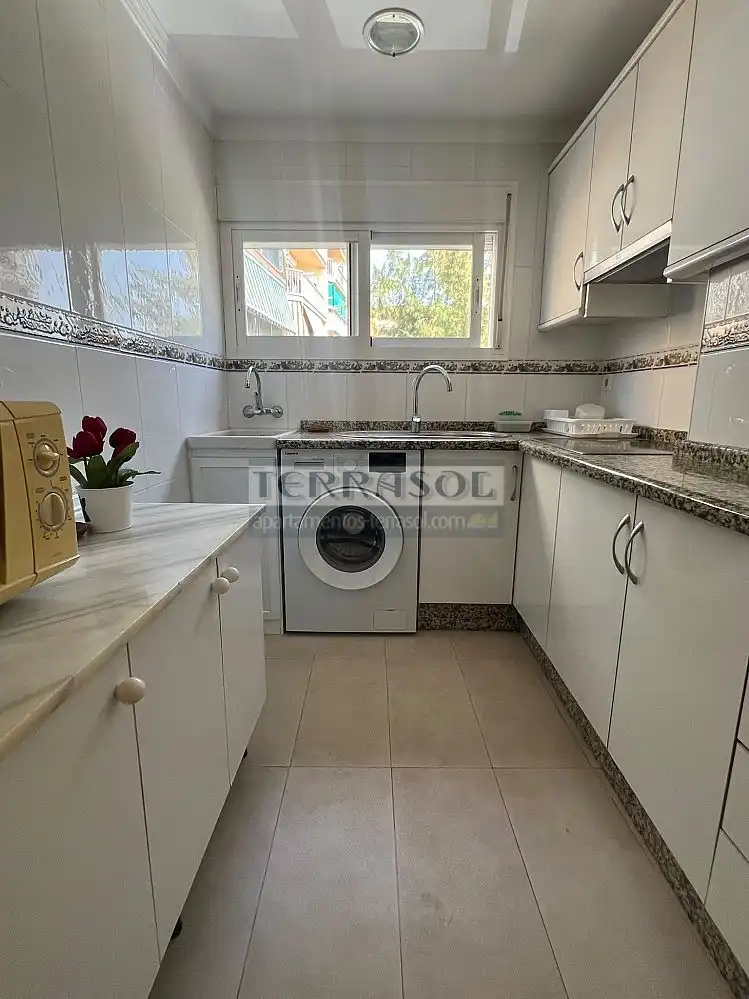Dormitori de Apartament en venda en Vélez-Málaga amb Terrassa i Moblat