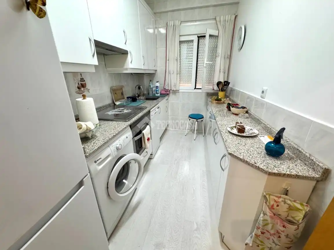 Cocina de Piso en venta en Madrid con Terraza
