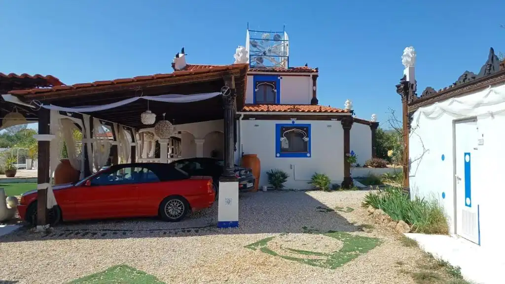 Außenansicht von Haus oder Chalet zur Miete in L'Ametlla de Mar  mit Klimaanlage, Privatgarten und Schwimmbad