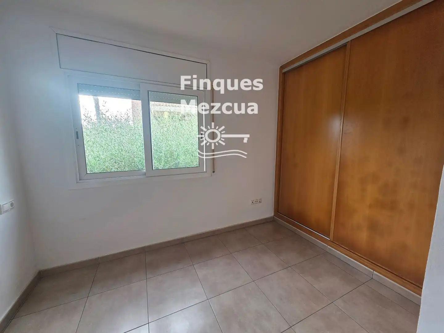 Casa adosada en venta en Els Munts