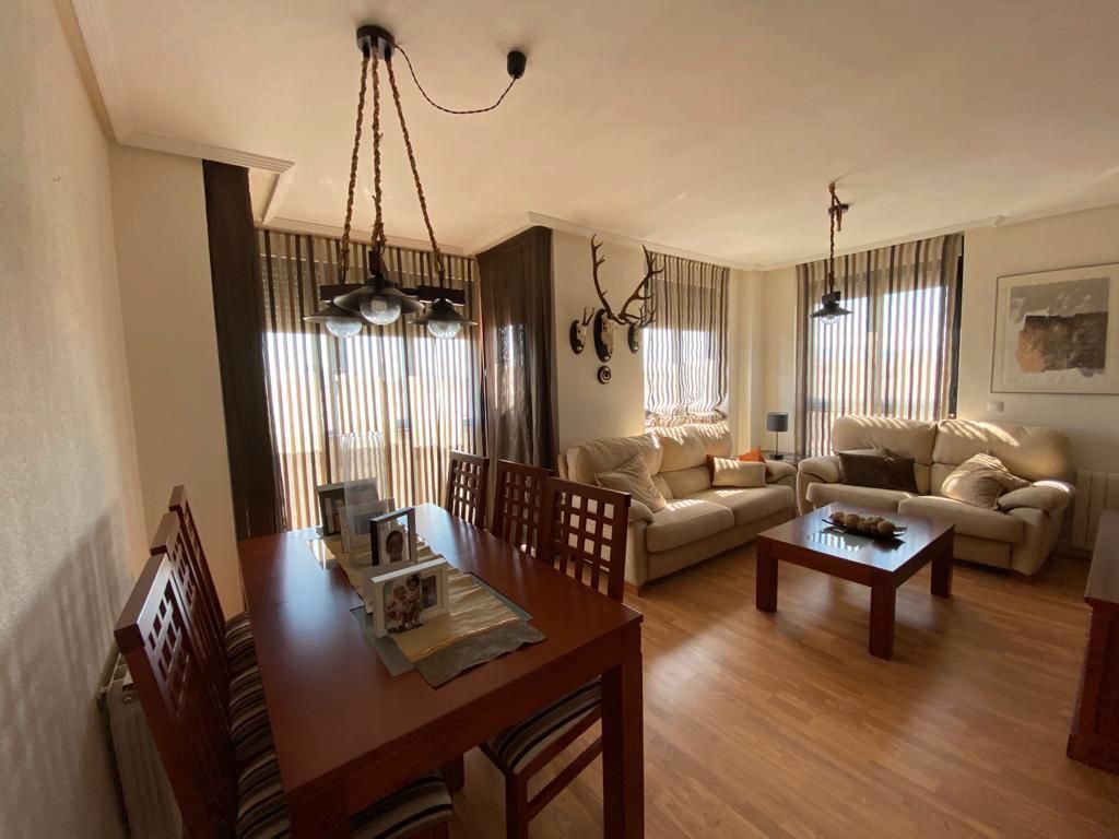 Sala d'estar de Pis en venda en San Vicente del Raspeig / Sant Vicent del Raspeig amb Aire condicionat, Calefacció i Terrassa