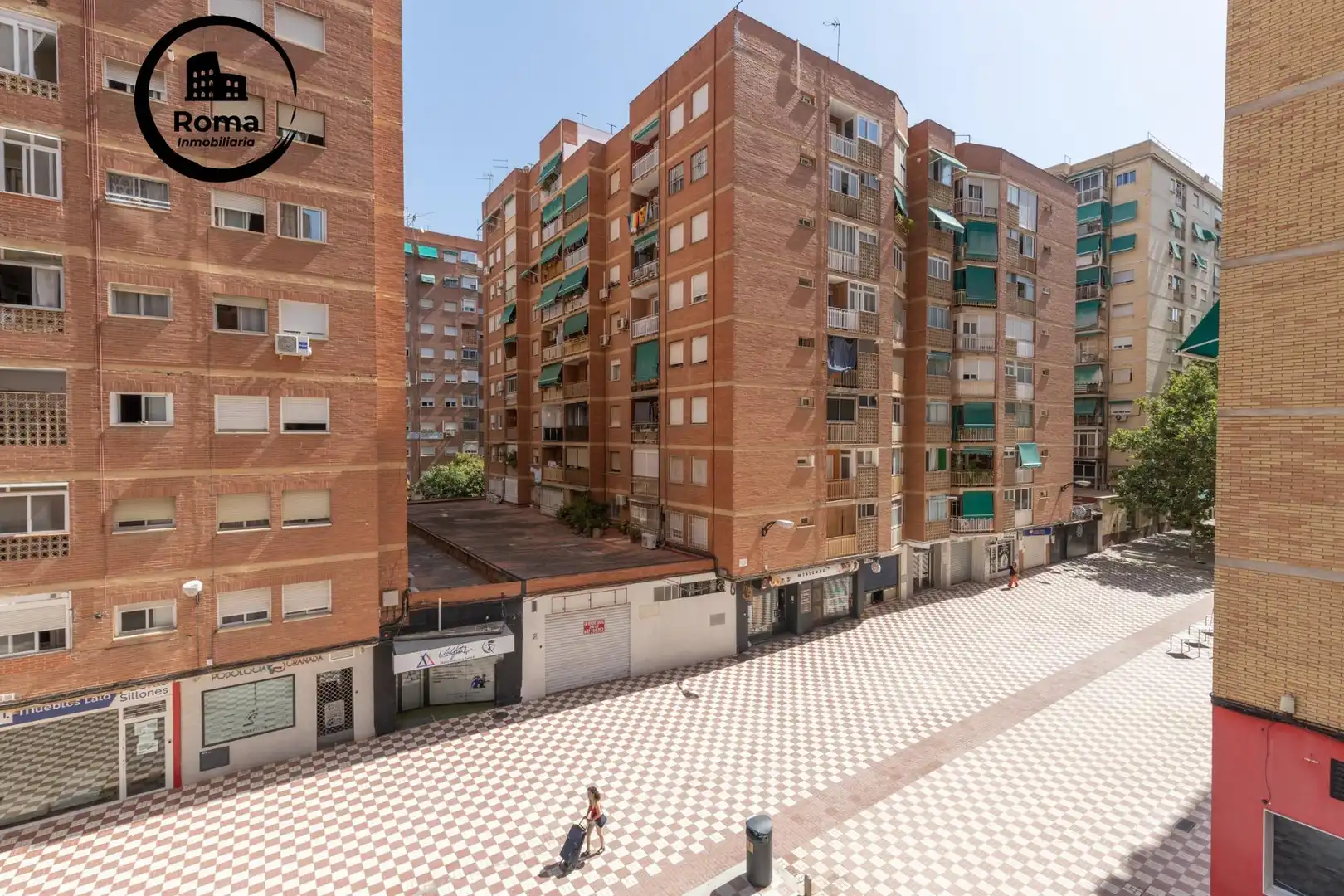 Vista exterior de Piso en venta en Granada con Terraza, Amueblado y Balcón