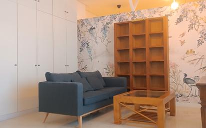 Sala d'estar de Apartament de lloguer en  Madrid Capital amb Aire condicionat, Calefacció i Terrassa