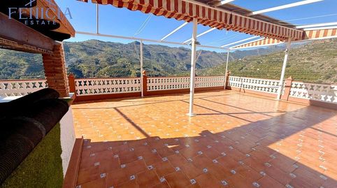 Edificio polivalente a la venta con Restaurante, Bar, Discoteca, Vivienda y Gran Terraza Panorámica en Otívar Granada, imagen 2