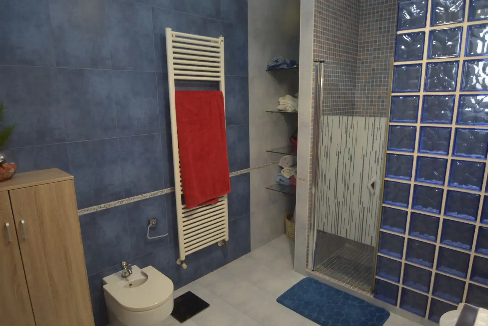 Badezimmer von Haus oder Chalet zum Verkauf in Las Torres de Cotillas mit Klimaanlage, Heizung und Privatgarten