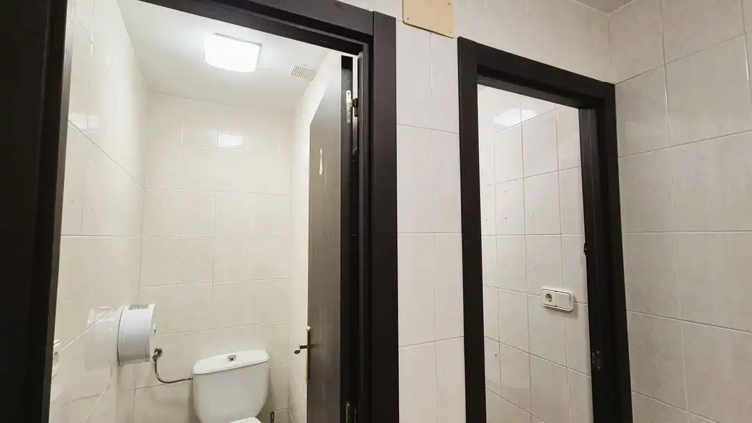 Local comercial de lloguer a Casco Antiguo, imagen 17