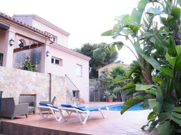 Villa mit Pool zum Verkauf in El Montgó