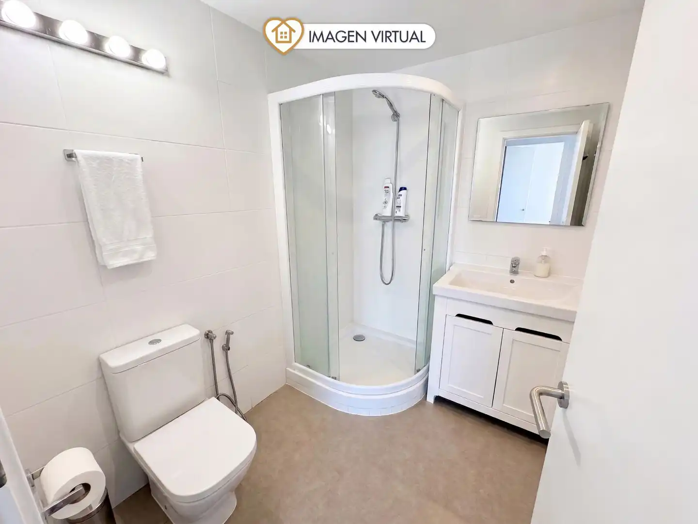 Baño de Piso en venta en Castelldefels con Aire acondicionado, Calefacción y Parquet