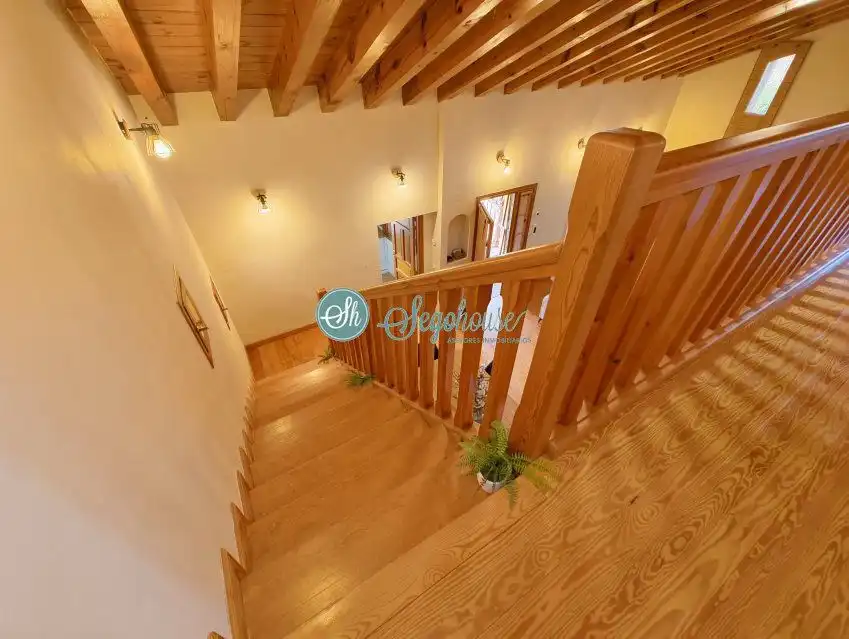 Casa o chalet en venta en Palazuelos de Eresma con Calefacción, Terraza y Amueblado