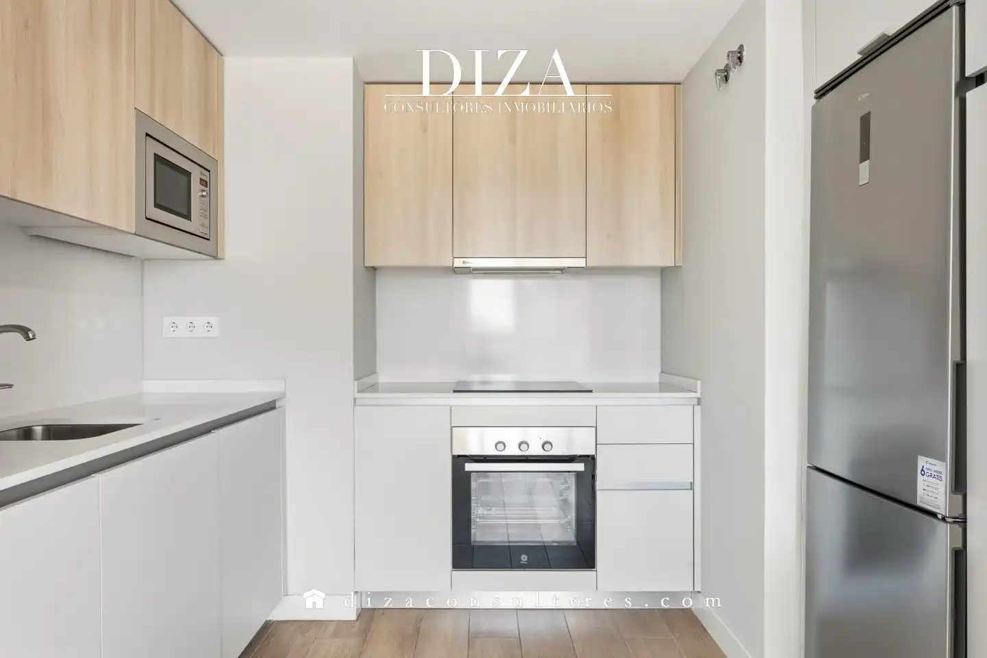 Kitchen of Flat for rent in Madrid  with Air Conditioner, Heating and Terrace