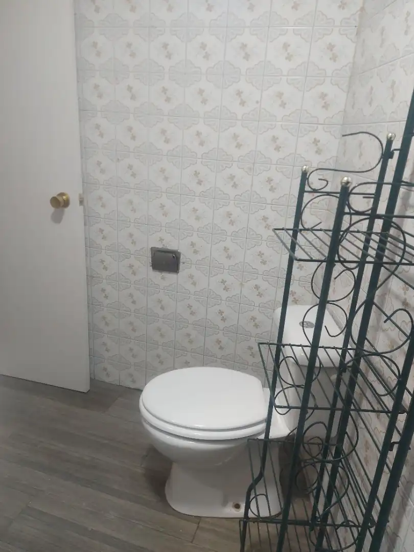 Bathroom of Flat for rent in Toledo  with Heating, Furnished and Washing machine