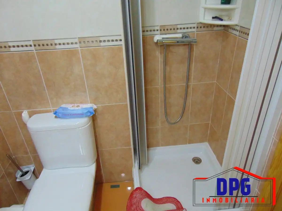 Baño de Apartamento en venta en Garrucha con Aire acondicionado, Terraza y Amueblado