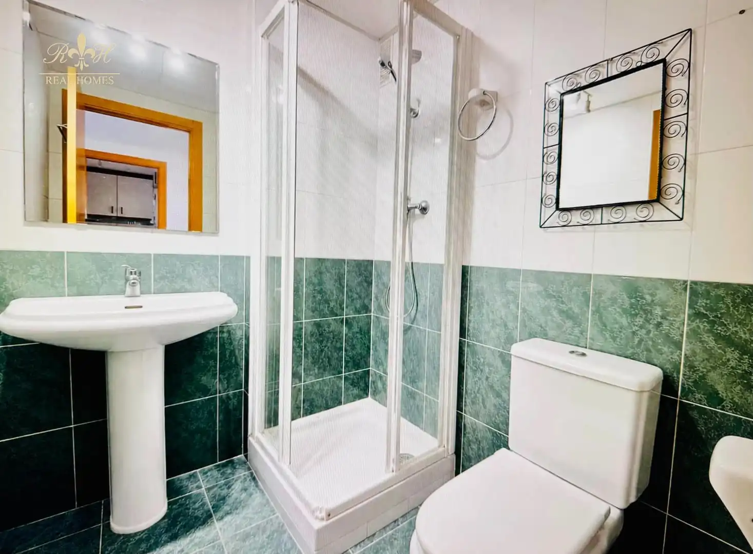 Bathroom of Attic for sale in L'Alfàs del Pi  with Air Conditioner, Heating and Terrace