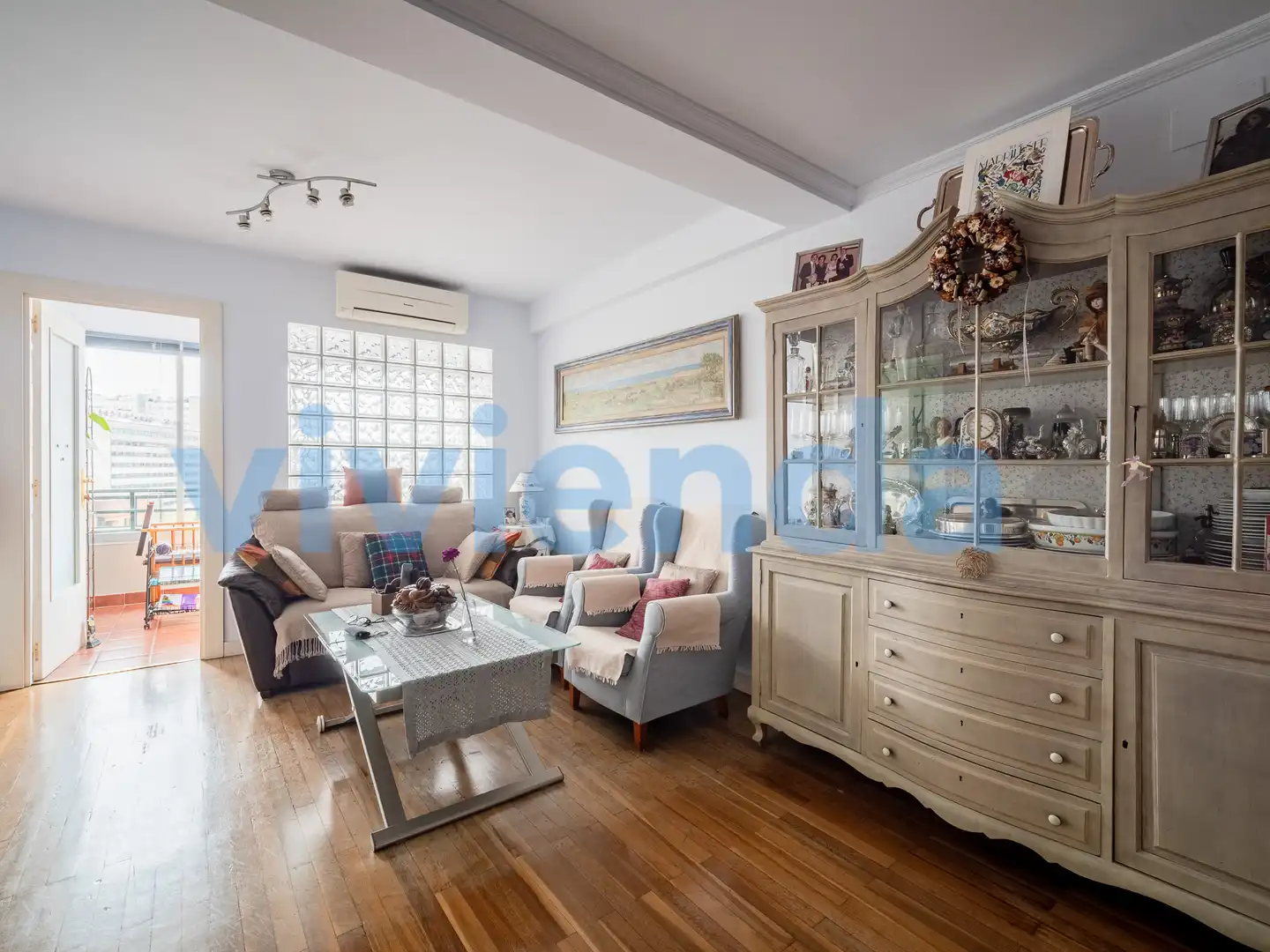 Living room of Flat for sale in  Madrid Capital  with Air Conditioner, Heating and Terrace