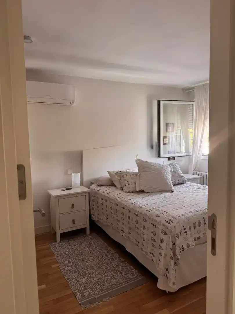 Habitación de Casa o chalet en venta en  Madrid Capital con Aire acondicionado y Balcón