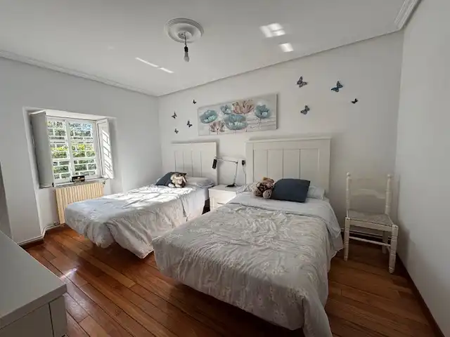 Habitación de Finca rústica en venta en Narón con Calefacción, Jardín privado y Amueblado