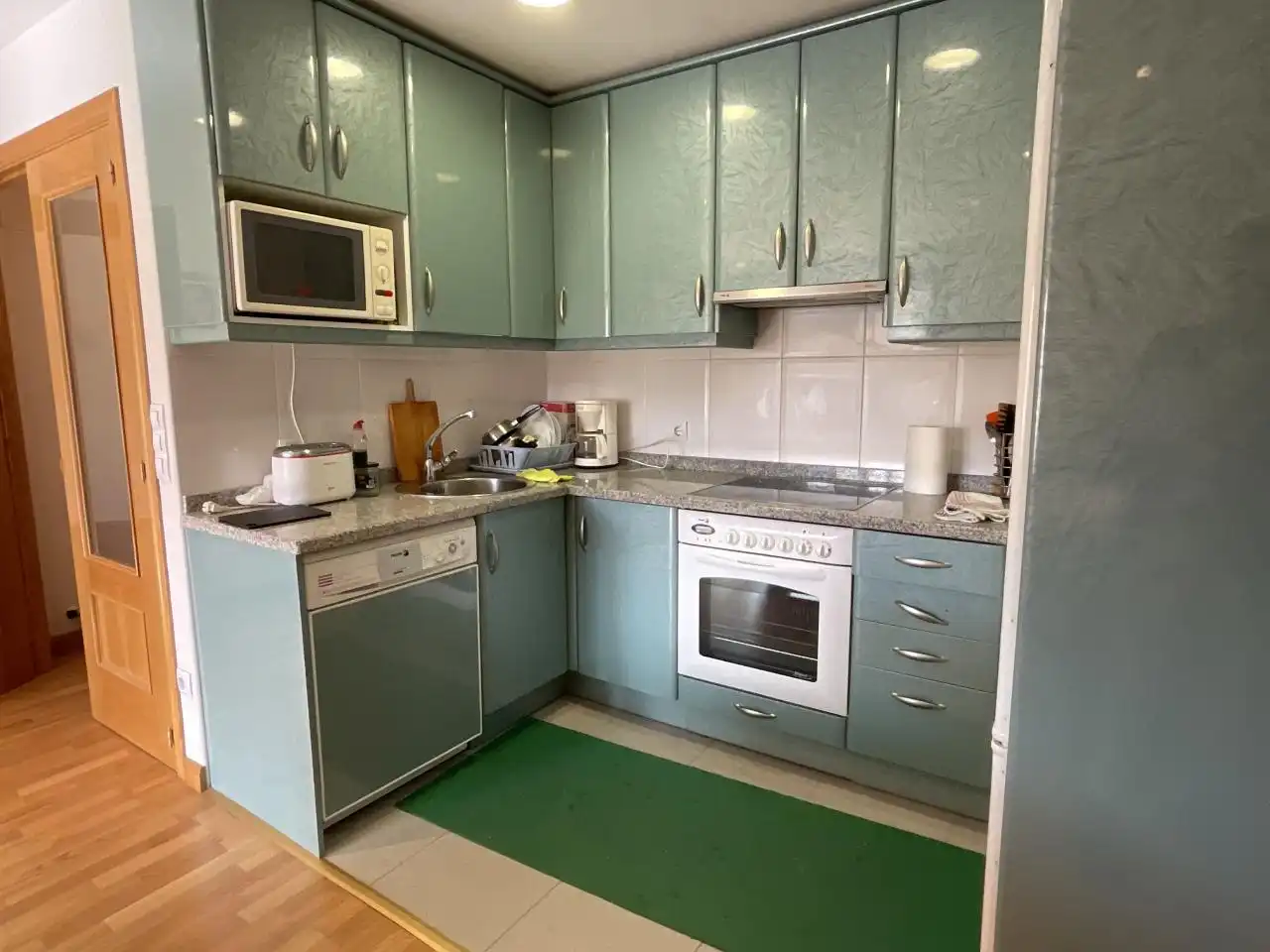Kitchen of Apartments for sale in Santo Domingo de la Calzada  with Heating, Parquet flooring and Storage room