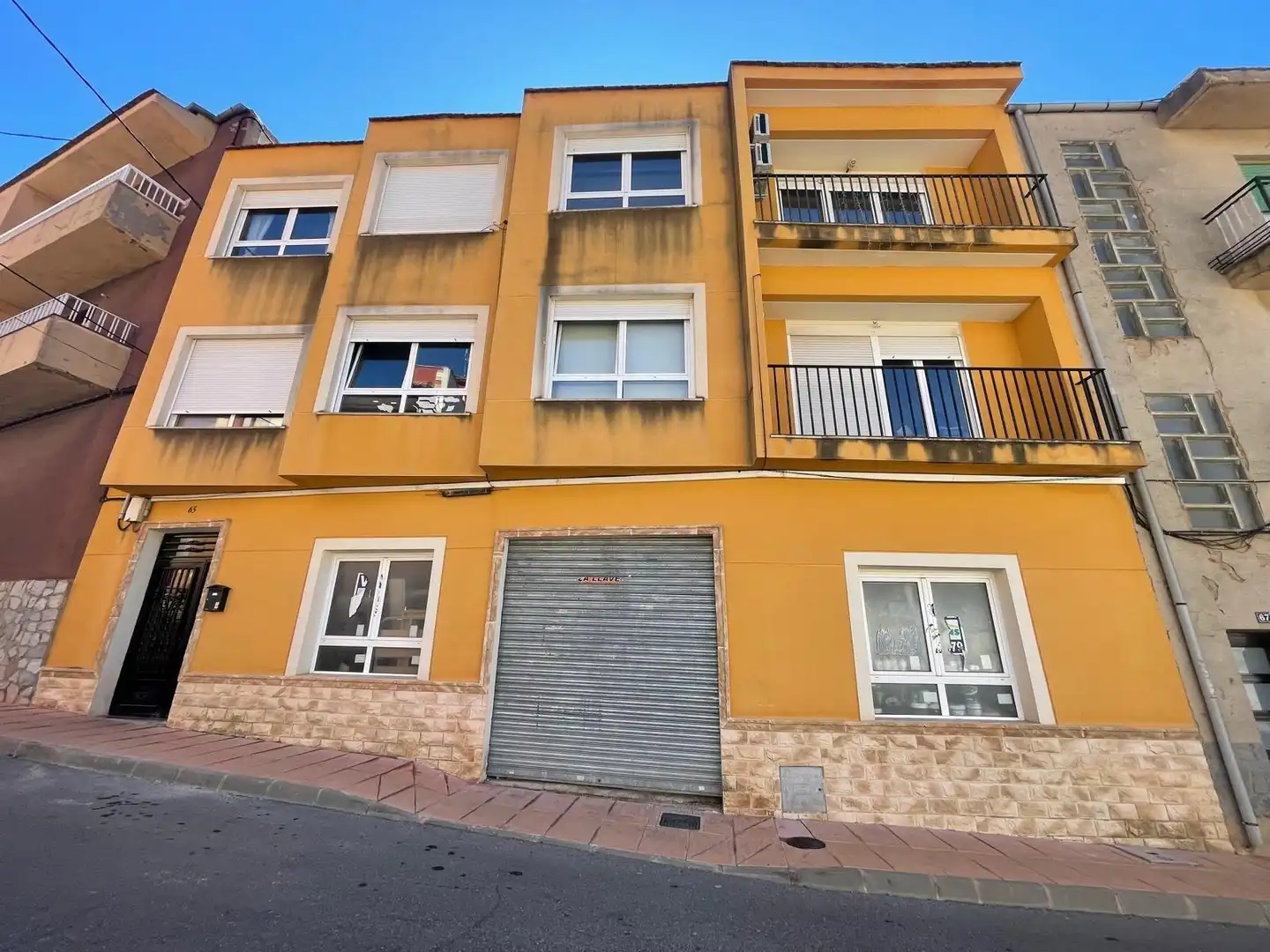 Local comercial en venta en Calle del Doctor Salcedo 65