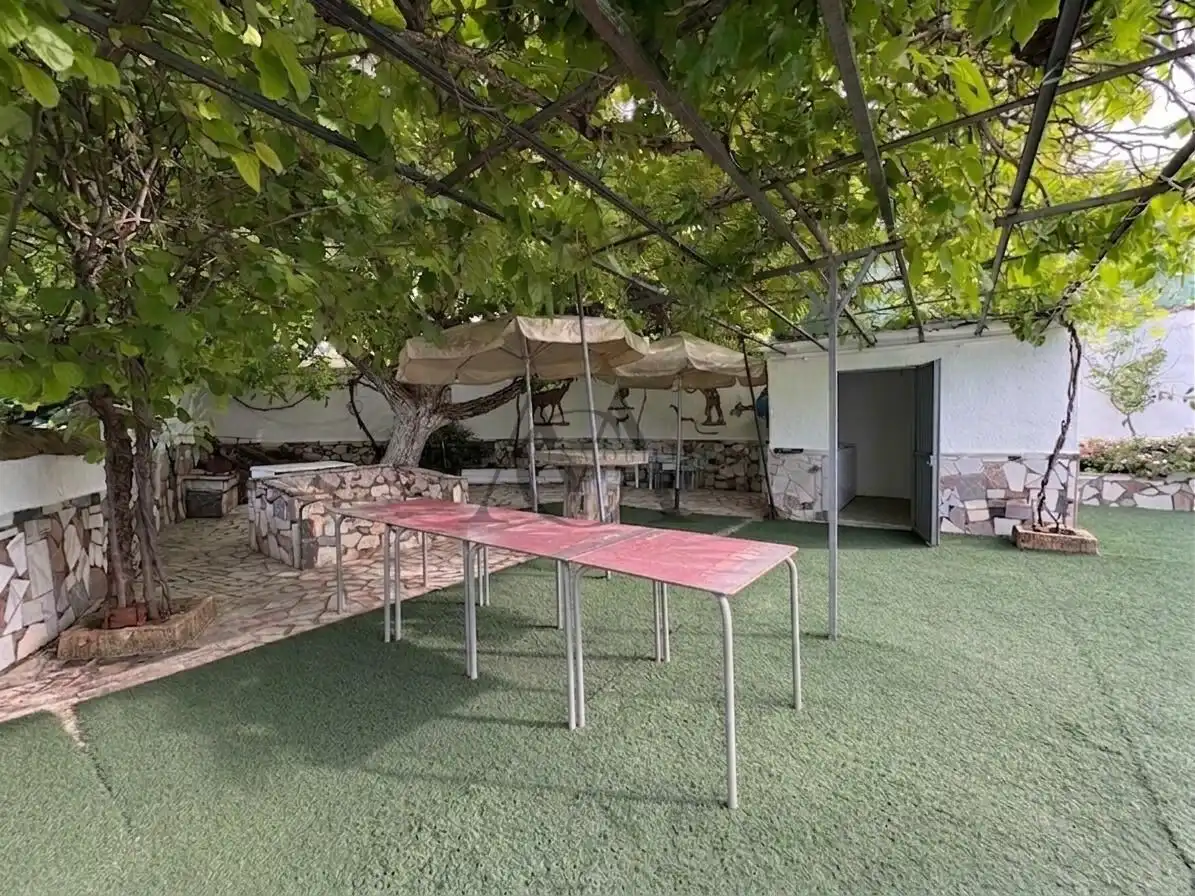 Terrasse von Haus oder Chalet zum Verkauf in Lucena mit Privatgarten, Abstellraum und Schwimmbad