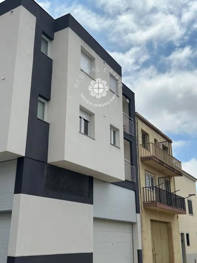Duplex with lift for sale in Vilanova, imagen 2