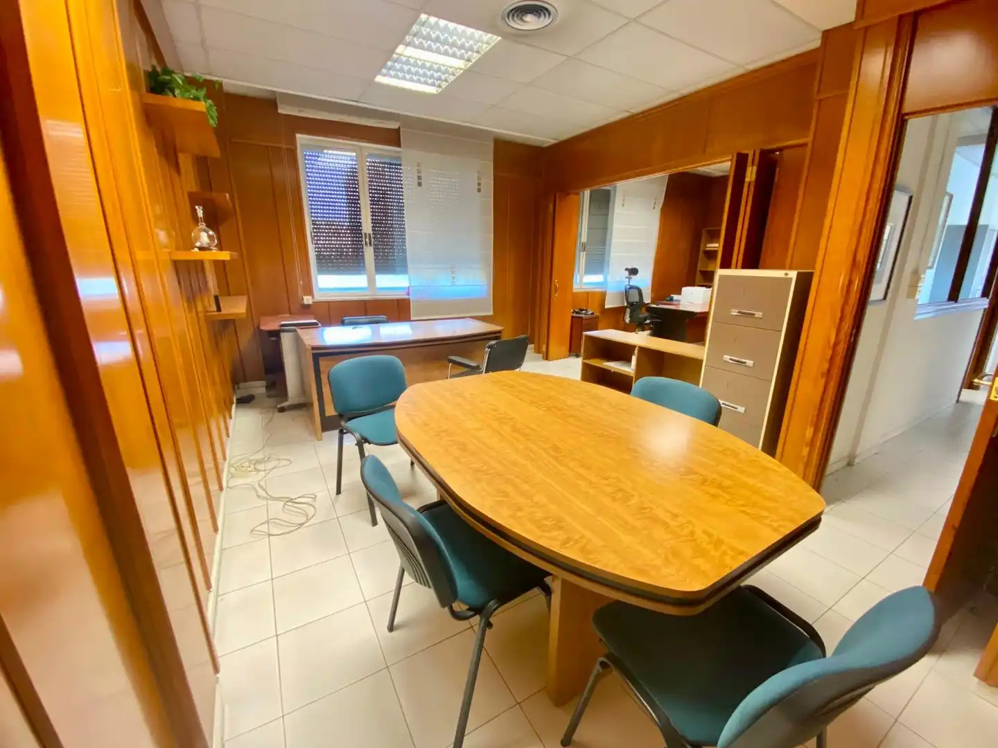 Office for rent in Calle de Juan XXIII, Barrio del Ave
