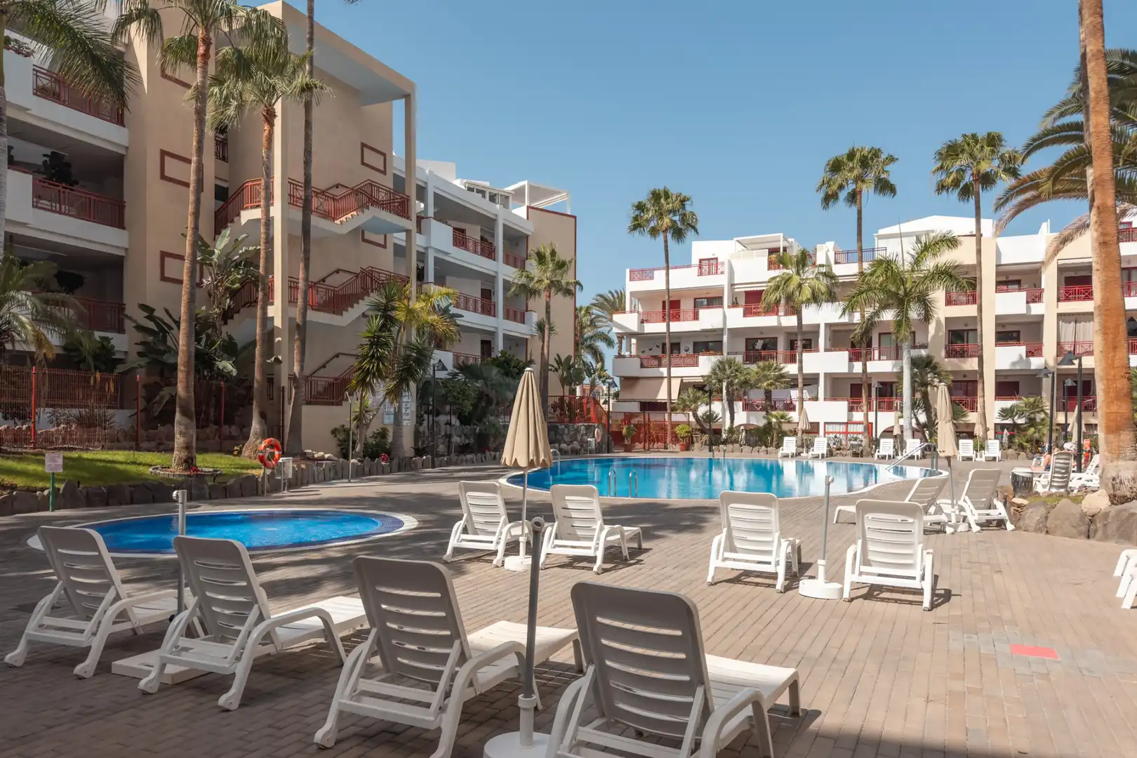Vista exterior de Apartamento en venta en Arona con Aire acondicionado, Terraza y Amueblado