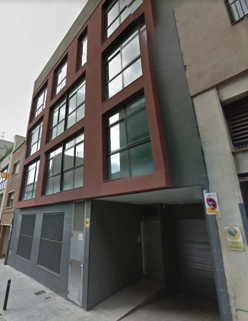 Aparcamiento en venta en MENENDEZ Y PELAYO