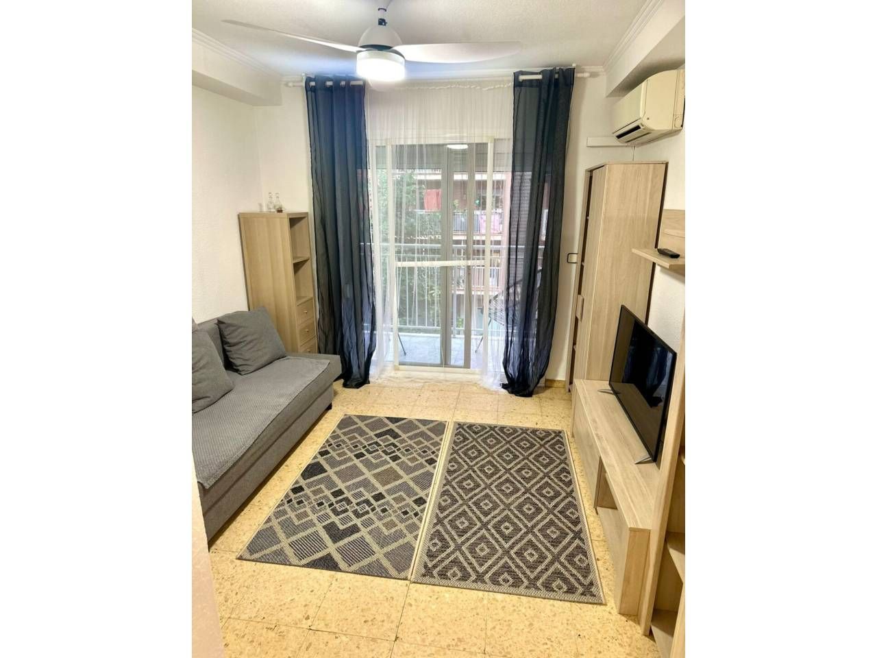 Bedroom of Flat for sale in  Valencia Capital  with Air Conditioner, Heating and Furnished
