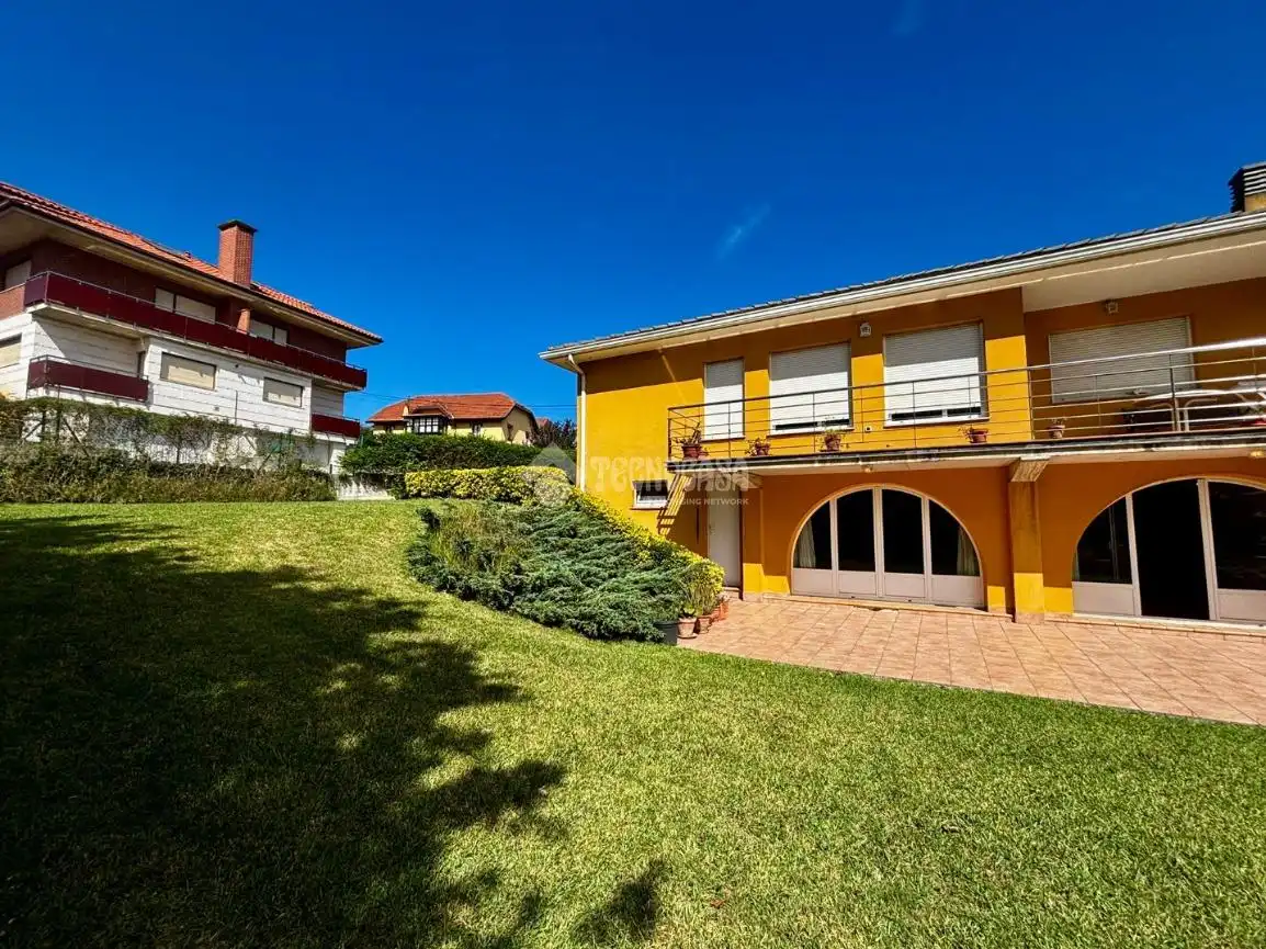 Exterior view of Houses for sale in Camargo  with Heating