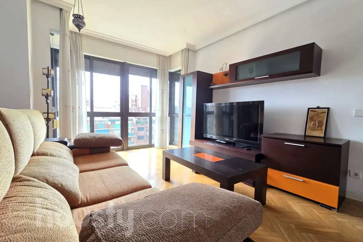 Wohnung zur Miete in Calle del Corazón de María, Prosperidad
