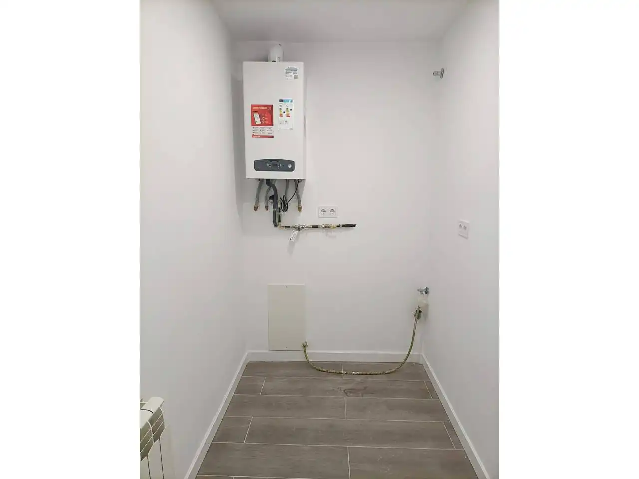 Piso en venta en Vic con Calefacción, Parquet y Balcón