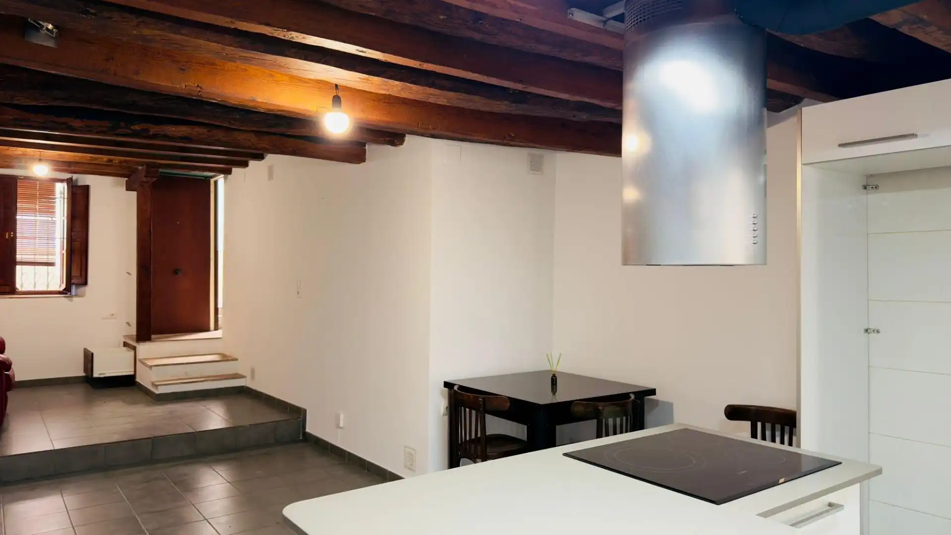 Cocina de Piso en venta en Vilanova i la Geltrú con Terraza, Amueblado y Balcón