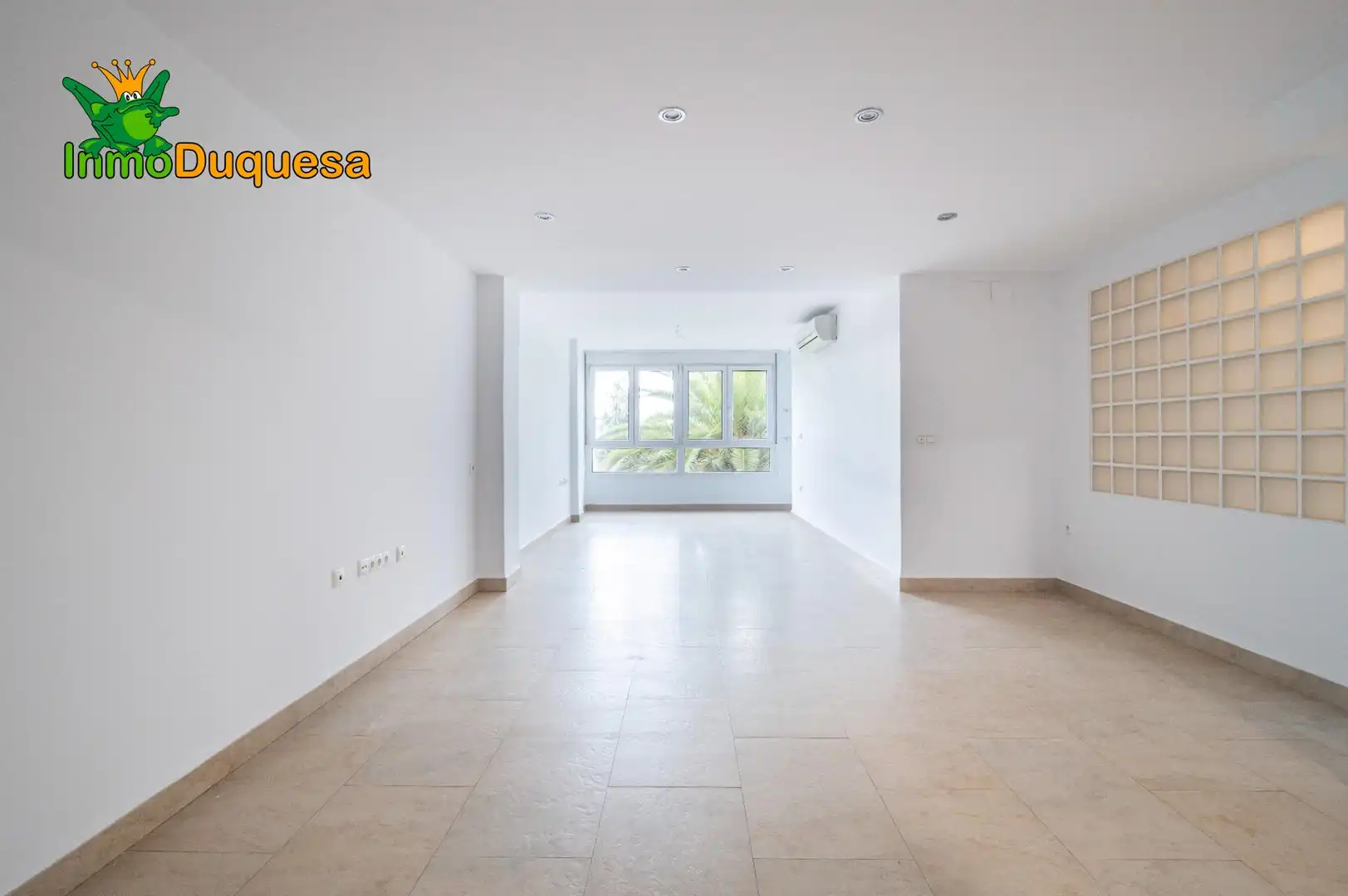 Flat for sale in Granada  with Air Conditioner and Heating