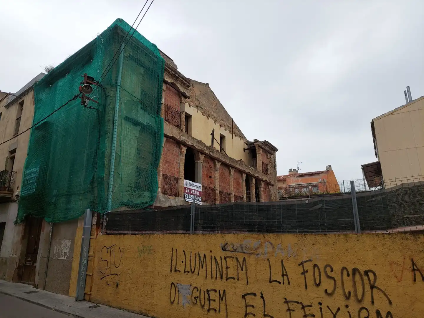 Vista exterior de Residencial en venta en Rubí