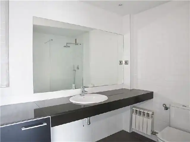 Bathroom of Flat for rent in Barcelona  with Heating, Terrace and Oven