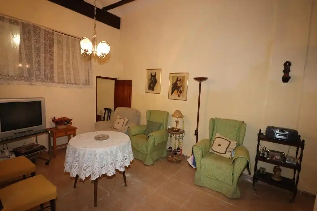 Sala d'estar de Casa o xalet en venda en Macastre amb Moblat